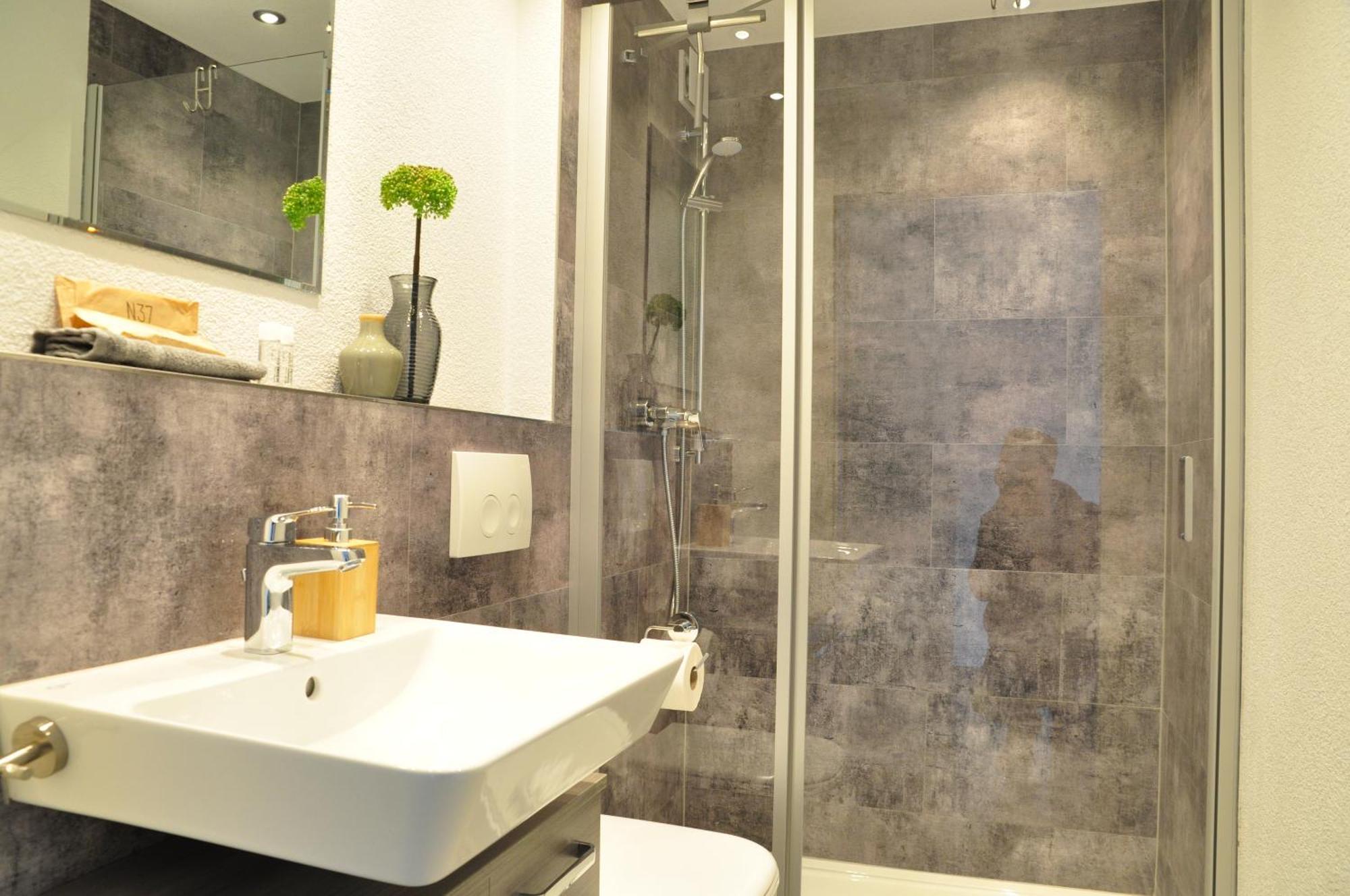 N37 -Modern Eingerichtete Zimmer In Ruhiger Lage Aldingen  Luaran gambar