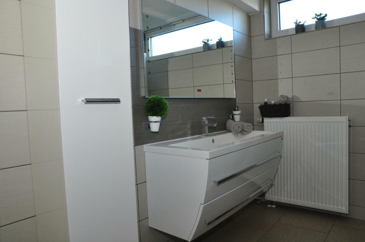 N37 -Modern Eingerichtete Zimmer In Ruhiger Lage Aldingen  Luaran gambar