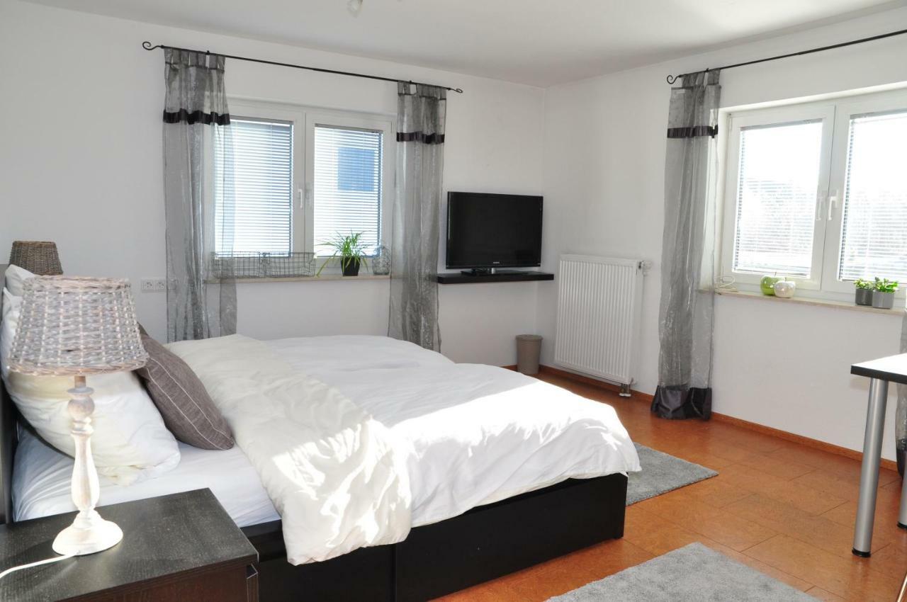 N37 -Modern Eingerichtete Zimmer In Ruhiger Lage Aldingen  Luaran gambar